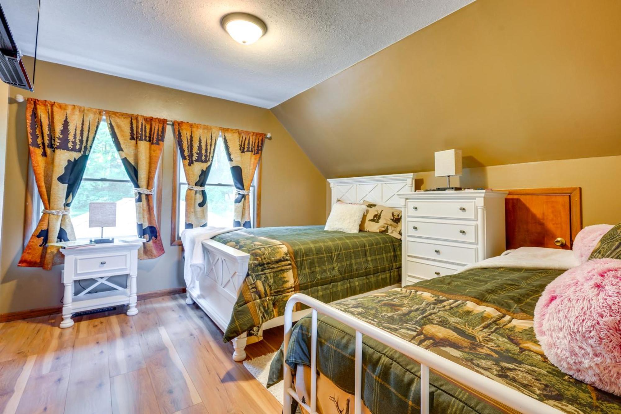 Mount Vernon Howard Cabin Rental About 3 Mi To Apple Valley Lake! מראה חיצוני תמונה