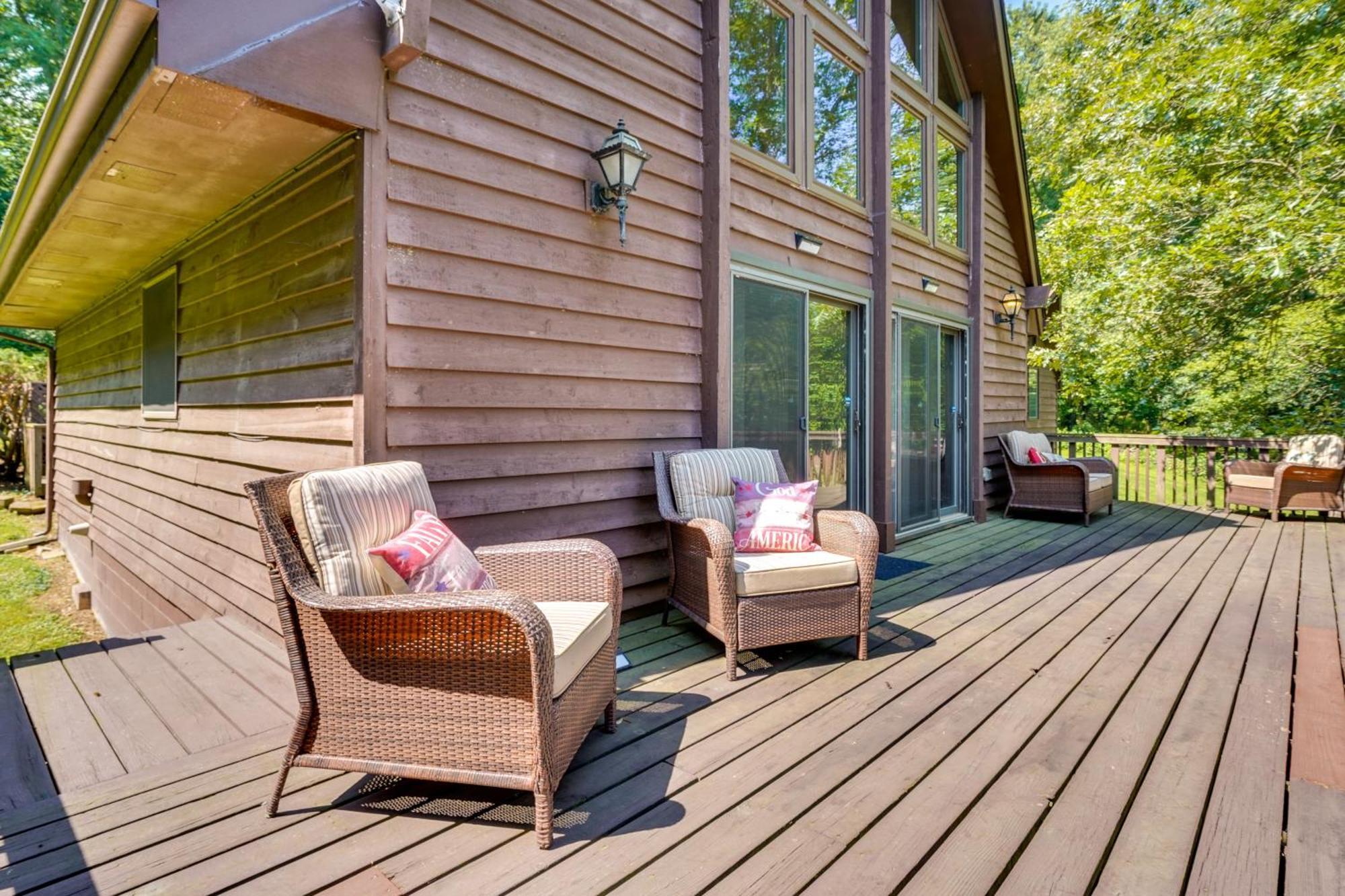 Mount Vernon Howard Cabin Rental About 3 Mi To Apple Valley Lake! מראה חיצוני תמונה