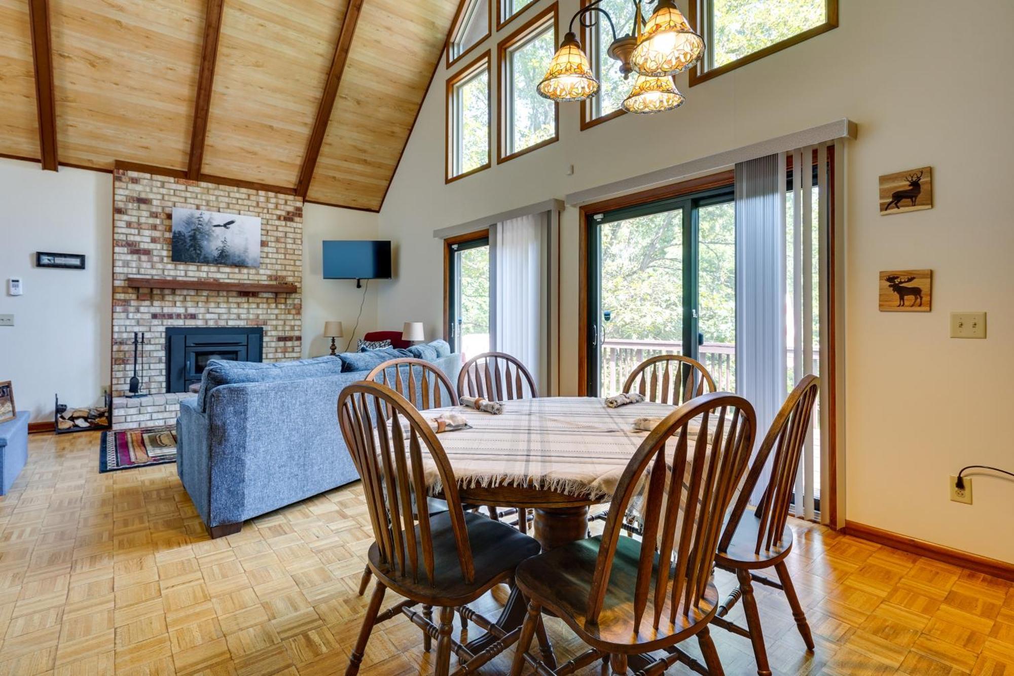 Mount Vernon Howard Cabin Rental About 3 Mi To Apple Valley Lake! מראה חיצוני תמונה