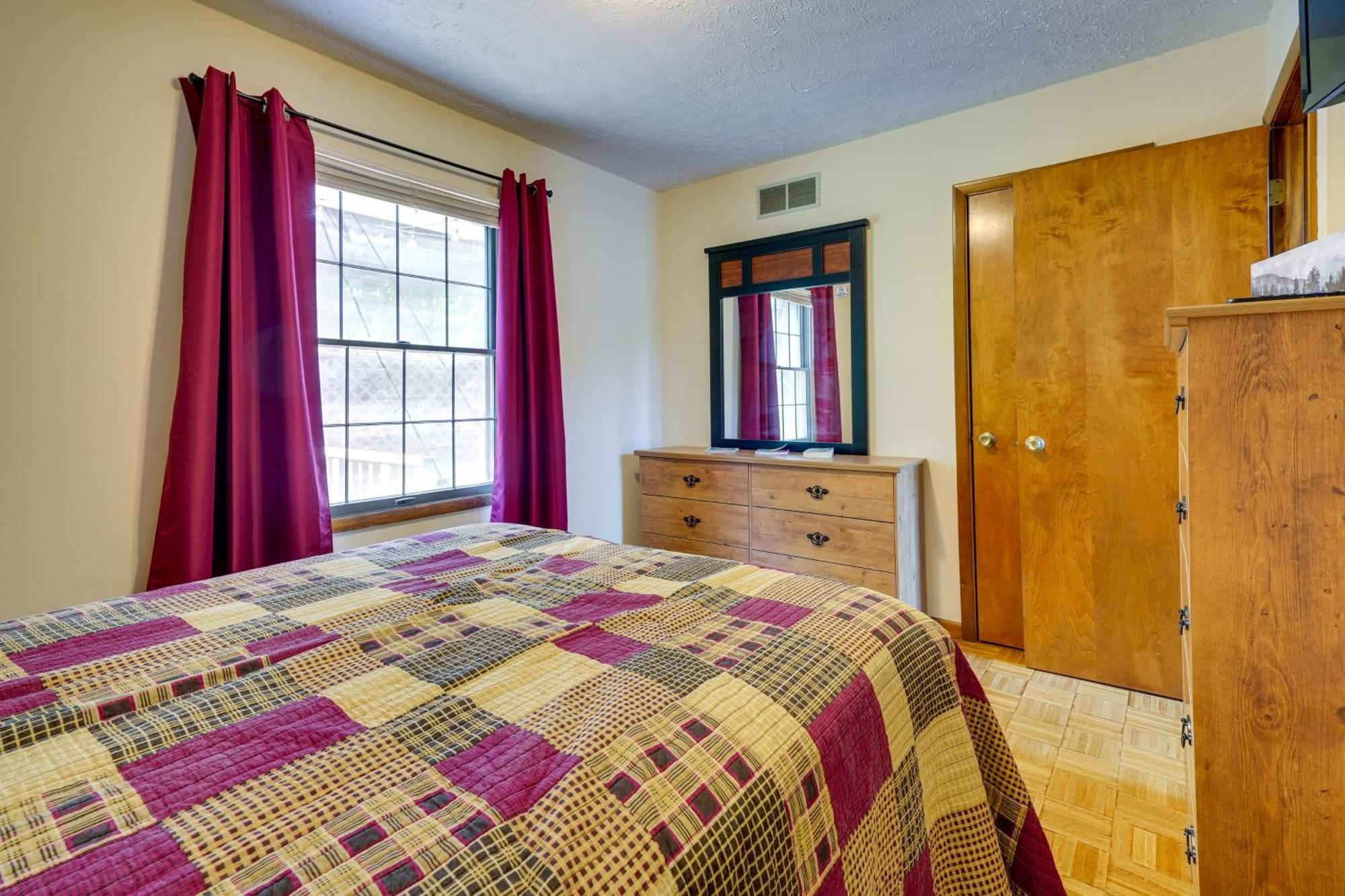 Mount Vernon Howard Cabin Rental About 3 Mi To Apple Valley Lake! מראה חיצוני תמונה