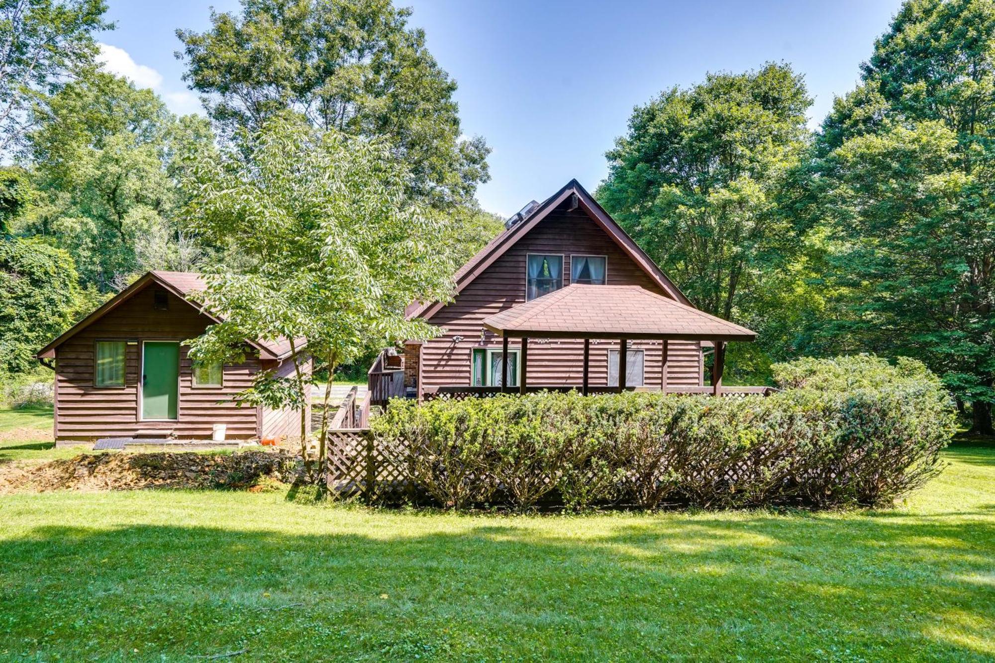 Mount Vernon Howard Cabin Rental About 3 Mi To Apple Valley Lake! מראה חיצוני תמונה
